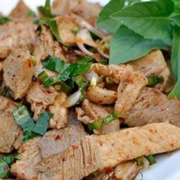 น้ำตกหมู