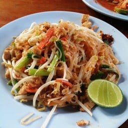 ร้านอาหารสวัสดิการ ลานกางเต็นท์ลำตะคอง