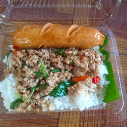 กระเพราะหมูสับ+ใส้กรอก(ราดข้าว)