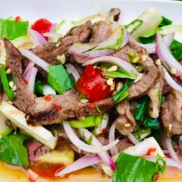 ยำเนื้อย่างมะเขือเปาะ