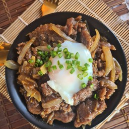 กิวด้ง XL (ข้าวหน้าเนื้อนุ่ม XL ไข่ออนเซ็น)