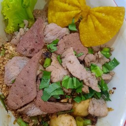 เเห้งซี้อิ้ว..หมู..ตับ ลูกชิ้น