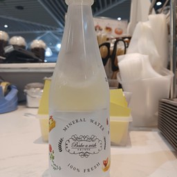 น้ำแร่ธรรมชาติ
