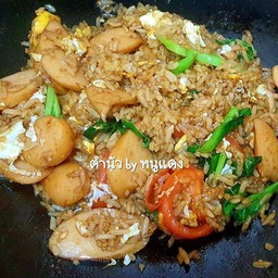 ข้าวผัดไส้กรอกไก่(โบราณ)