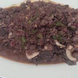 ก้อยเนื้อคั่ว