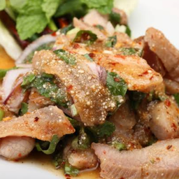 น้ำตกคอหมู