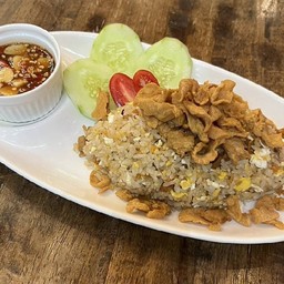 ข้าวผัดเบคอน+กากหมู M