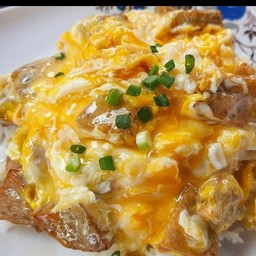 พลังใบ ไข่ข้นหมูยอ ราดข้าว