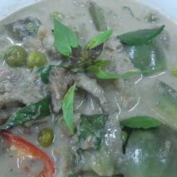 แกงเนื้อพริกขี้หนู