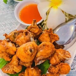 ไก่บ้านทอดเกลือ