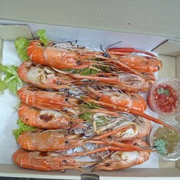 กุ้งเผาครึ่งกิโล
