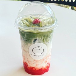 MATCHA STRAWBERRY MILK