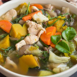 แกงอ่อมไก่