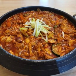 Dakgalbi (600g) Enough for two or three people.