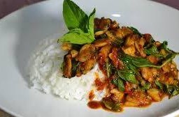 เนื้อหอยลายผัดน้ำพริกเผาราดข้าว