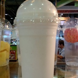 มะพร้าวปั่นนมสด