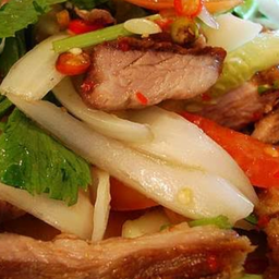 ยำหมูย่าง