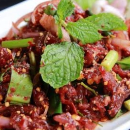 ก้อยเนื้อดิบ