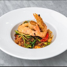 ผัดหมี่กระเฉดมันกุ้งจ๊อปู