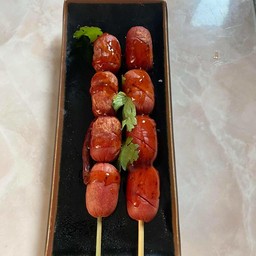 ลูกชิ้นปิ้งไฮโซ (แซ่บลืมผัว)