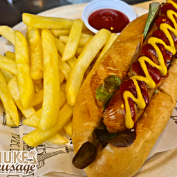 Grilled bread sausage and French fries (Chicken)