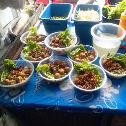 ตาโคราช อาหารตามสั่ง