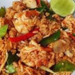 ข้าวผัดต้มยำกุ้ง