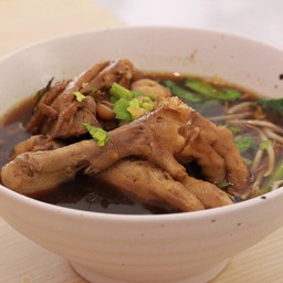 ก๋วยเตี๋ยวขาไก่