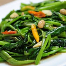 ผัดผักบุ้งไฟแดง (กับข้าว)