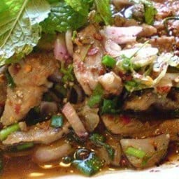 น้ำตกเนื้อ