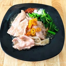 ราดหน้าเคี้ยงเอ็มไพร์ พัฒนาการ พัฒนาการ