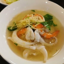 ข้าวต้มทะเลรวม