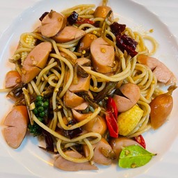 สปาเก็ตตี้ขี้เมา ไส้กรอกรมควัน
