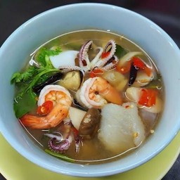 ต้มยำทะเลน้ำใส