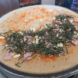 มอสซาเรลล่าชีส แฮม ไข่กุ้ง สาหร่าย