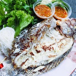 เมี่ยงปลาอบโอ่ง ป๋ากลม