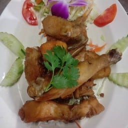 ไก่บ้านคั่วเกลือ