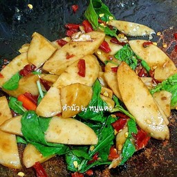 ข้าว กะเพราหมูยอ