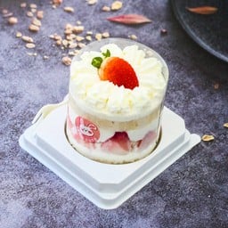 เค้กนมสดสตรอว์เบอร์รี่คาเฟ่