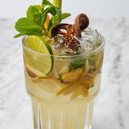 น้ำบ้านสวน