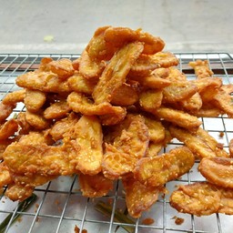 กล้วยทอด มันทอด เเม่นิด