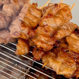 หมูย่าง ยิ้มแฉ่ง