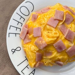 ข้าวไข่ข้นแฮม