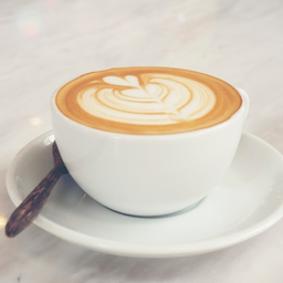 Hot Café Latte - กาแฟลาเต้