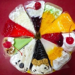 เค้กรวมรส 10 ชิ้น ขนาด 2 ปอนด์