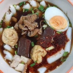 โก๋จั๊บก๋วยจั๊บน้ำข้น สูตรโบราณ สาขา1