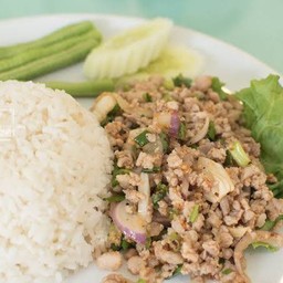 ลาบหมูราดข้าว