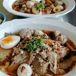 ก๋วยเตี๋ยวต้มยำเครื่องแน่น