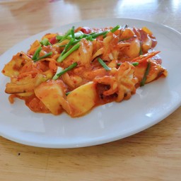 ปลาหมึกผัดไข่เค็ม
