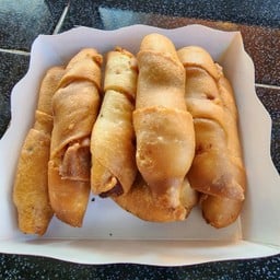 กล้วยทอดโมเลน กระหรี่ปั๊บ 20ปีแห่งความอร่อย